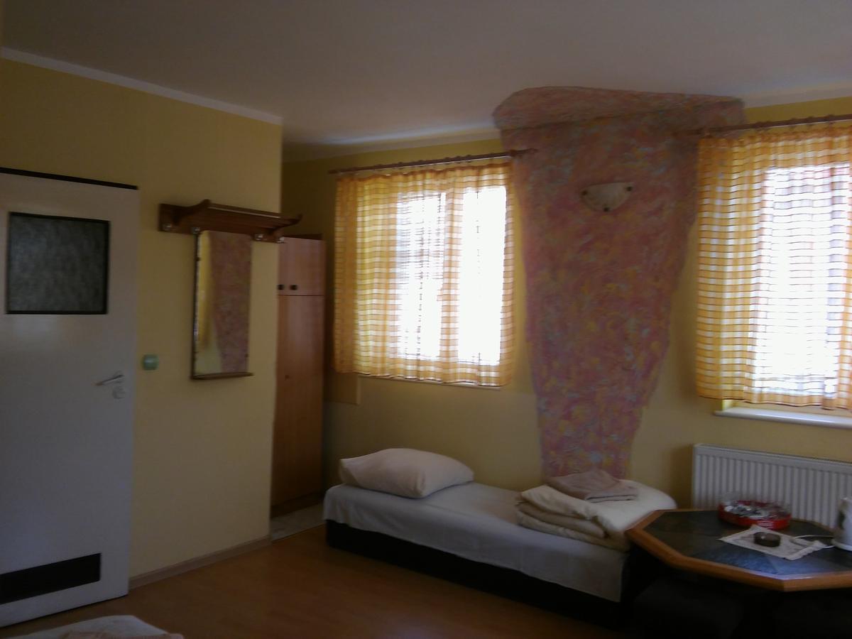 Motel Ararat Колобжег Экстерьер фото